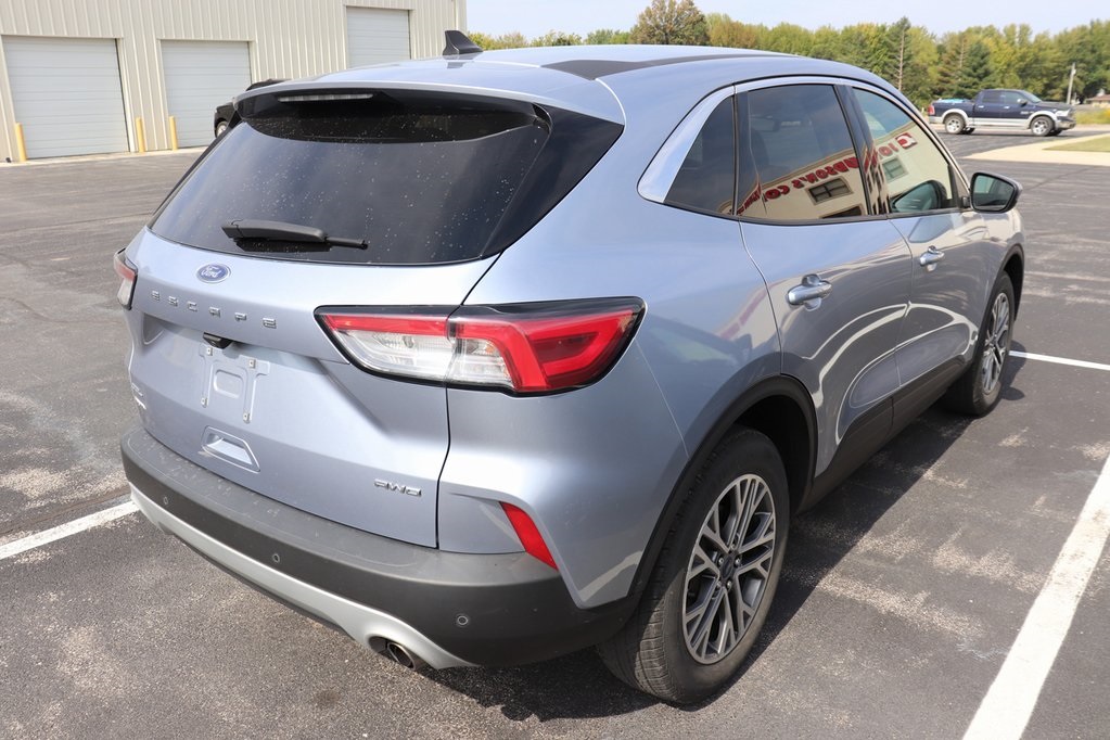 2022 Ford Escape SEL photo 5