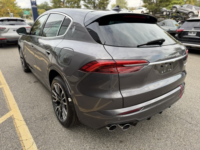 2025 Maserati Grecale photo 4