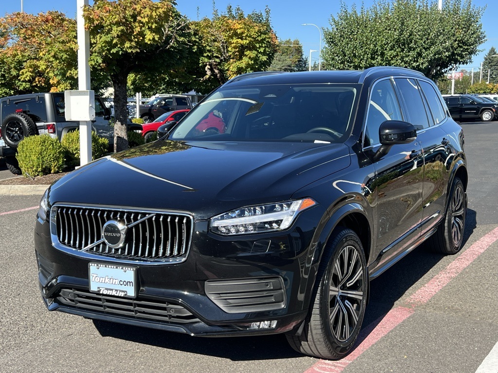 2023 Volvo XC90 B5 Core photo 3