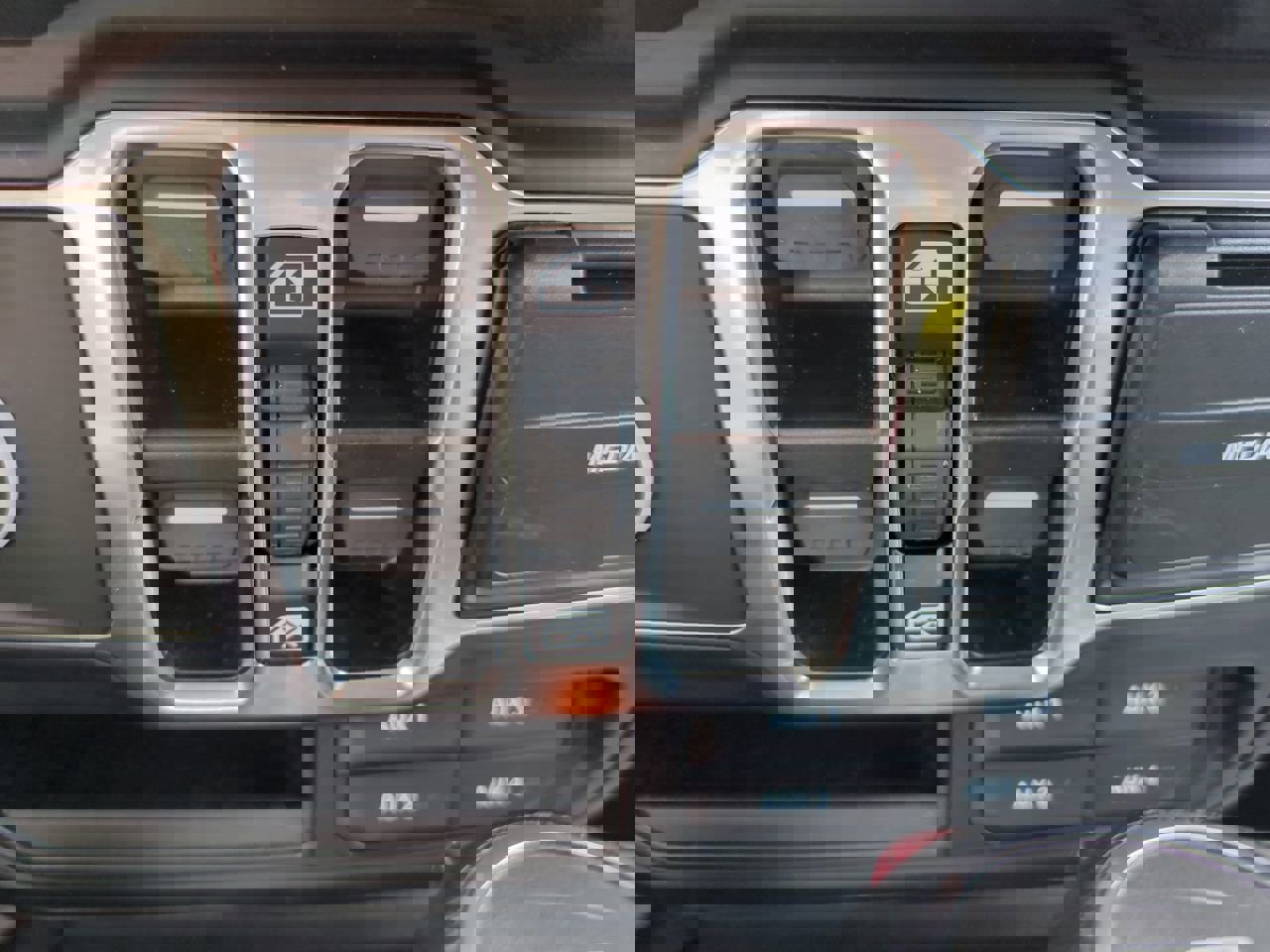 2024 Jeep Gladiator Sport S photo 21