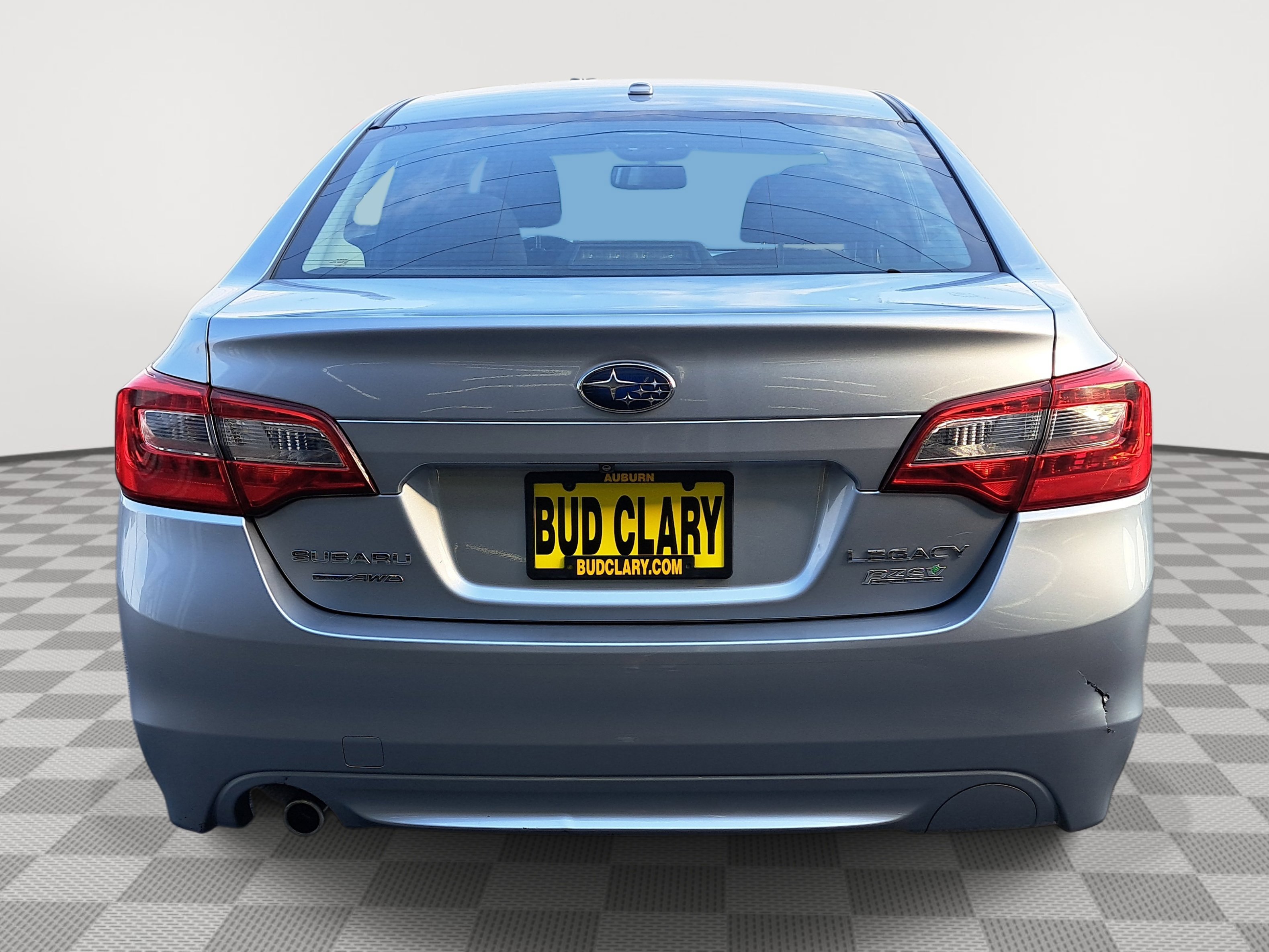 2015 Subaru Legacy 2.5i Premium photo 4