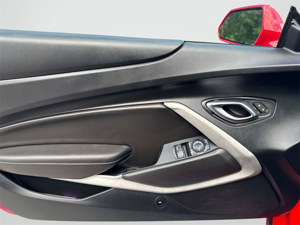2020 Chevrolet Camaro 1LS 1LT photo 9