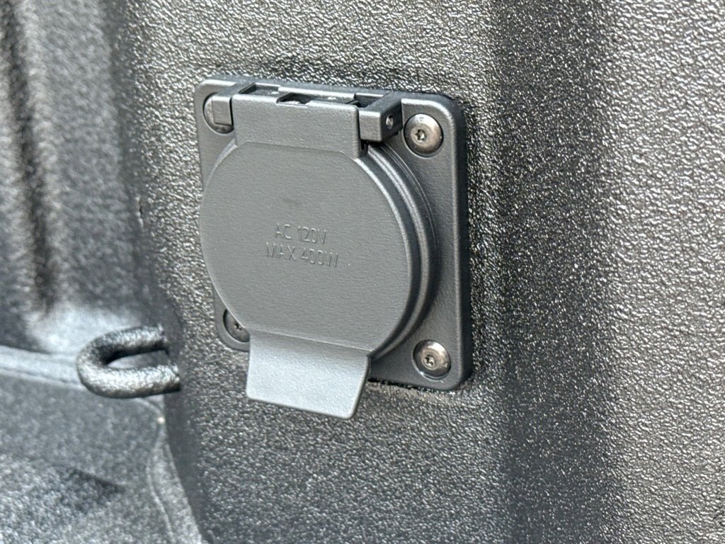2026 Chevrolet Silverado 1500 RST photo 4