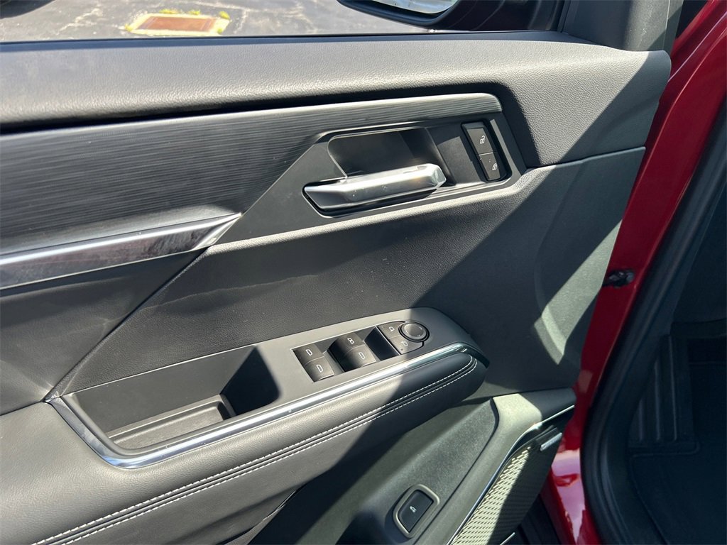 2026 GMC ACADIA - Image 13