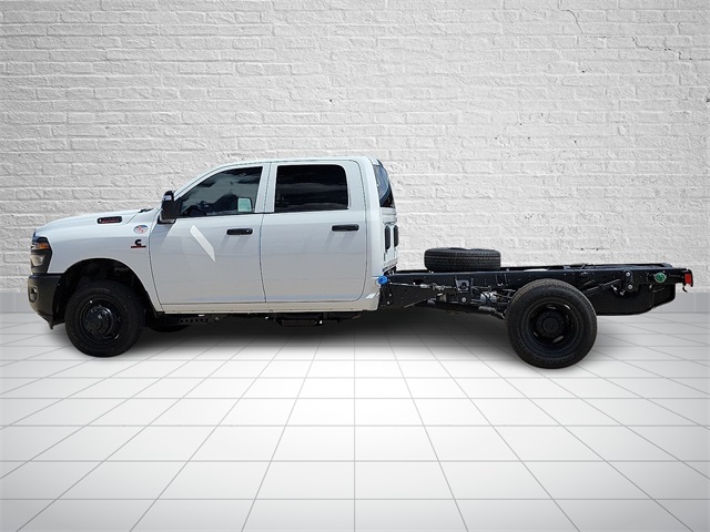 2026 Ram 3500 Tradesman photo 2