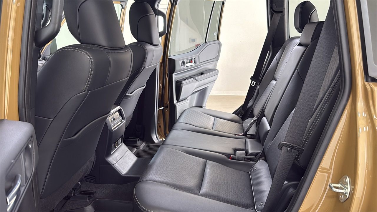 2024 Toyota Land Cruiser Base photo 15