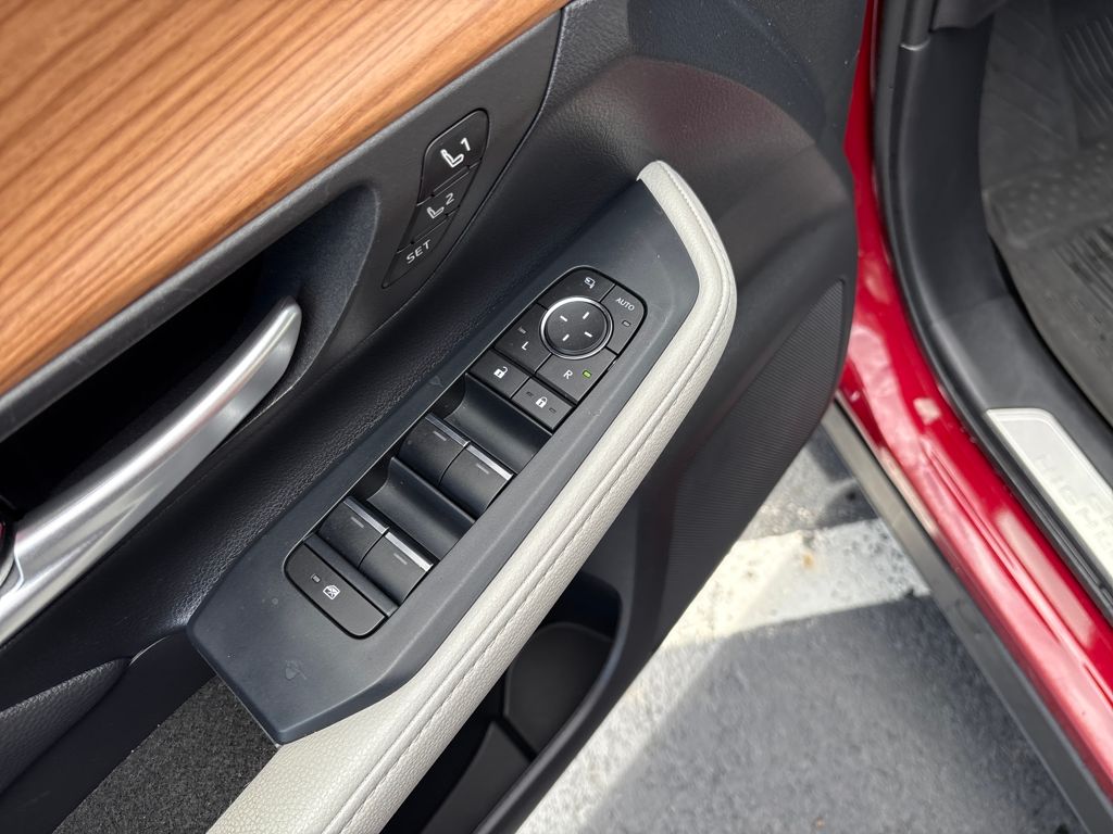 2024 Toyota Grand Highlander Limited photo 11