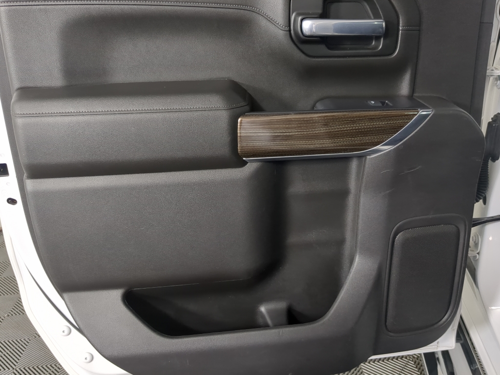 2021 Chevrolet Silverado 1500 RST photo 10