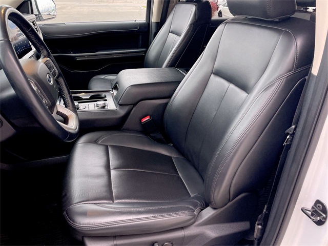 2023 Ford Expedition MAX XLT photo 3