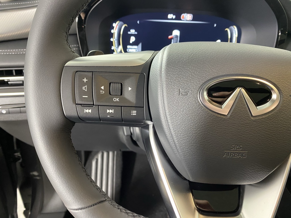 2026 Infiniti QX60 Luxe AWD photo 11