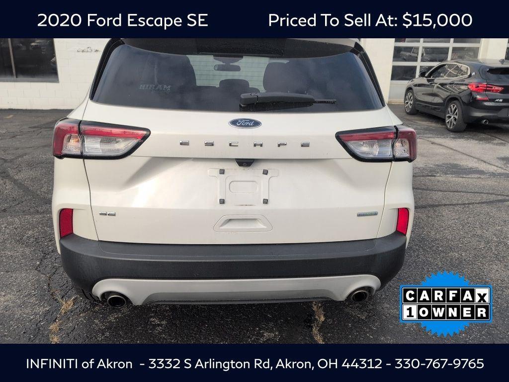 2020 Ford Escape SE photo 3
