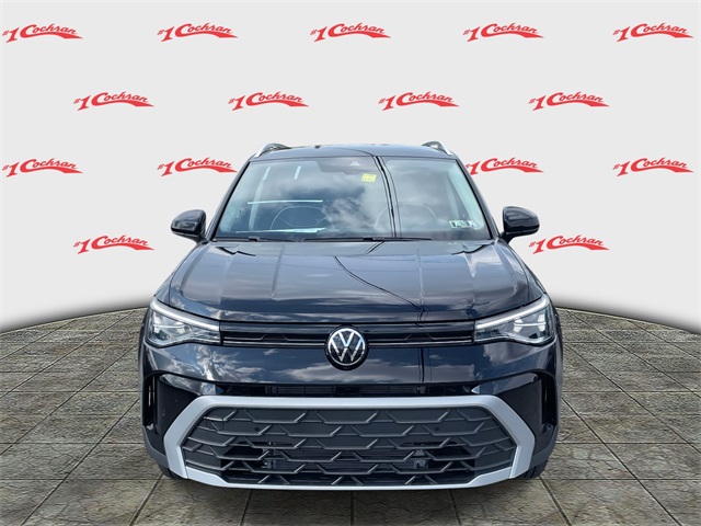 2025 Volkswagen Taos SE photo 4
