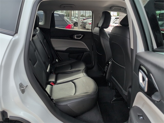 2022 Jeep Compass Limited photo 10