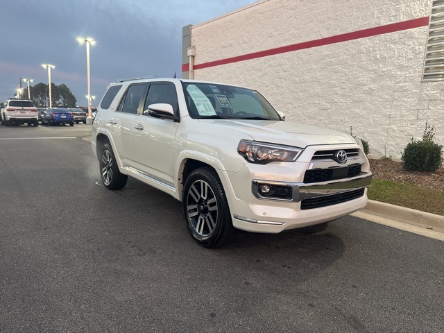2023 Toyota 4Runner Limited's photo