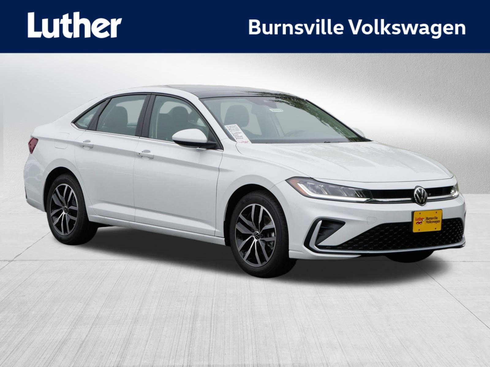 2025 Volkswagen Jetta SE's photo