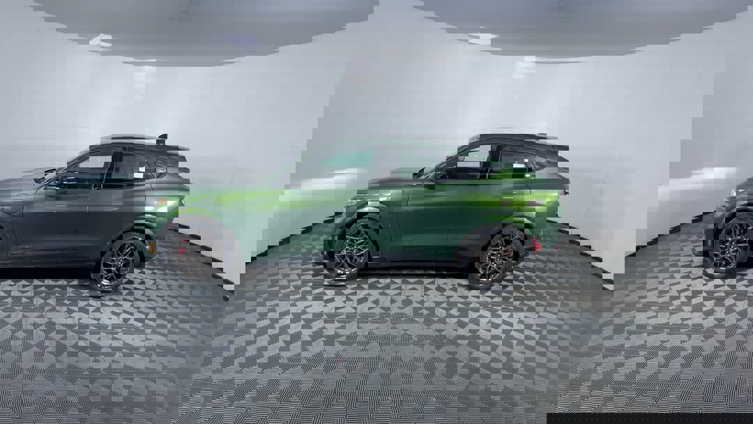 2025 Ford Mustang Mach-E GT photo 5