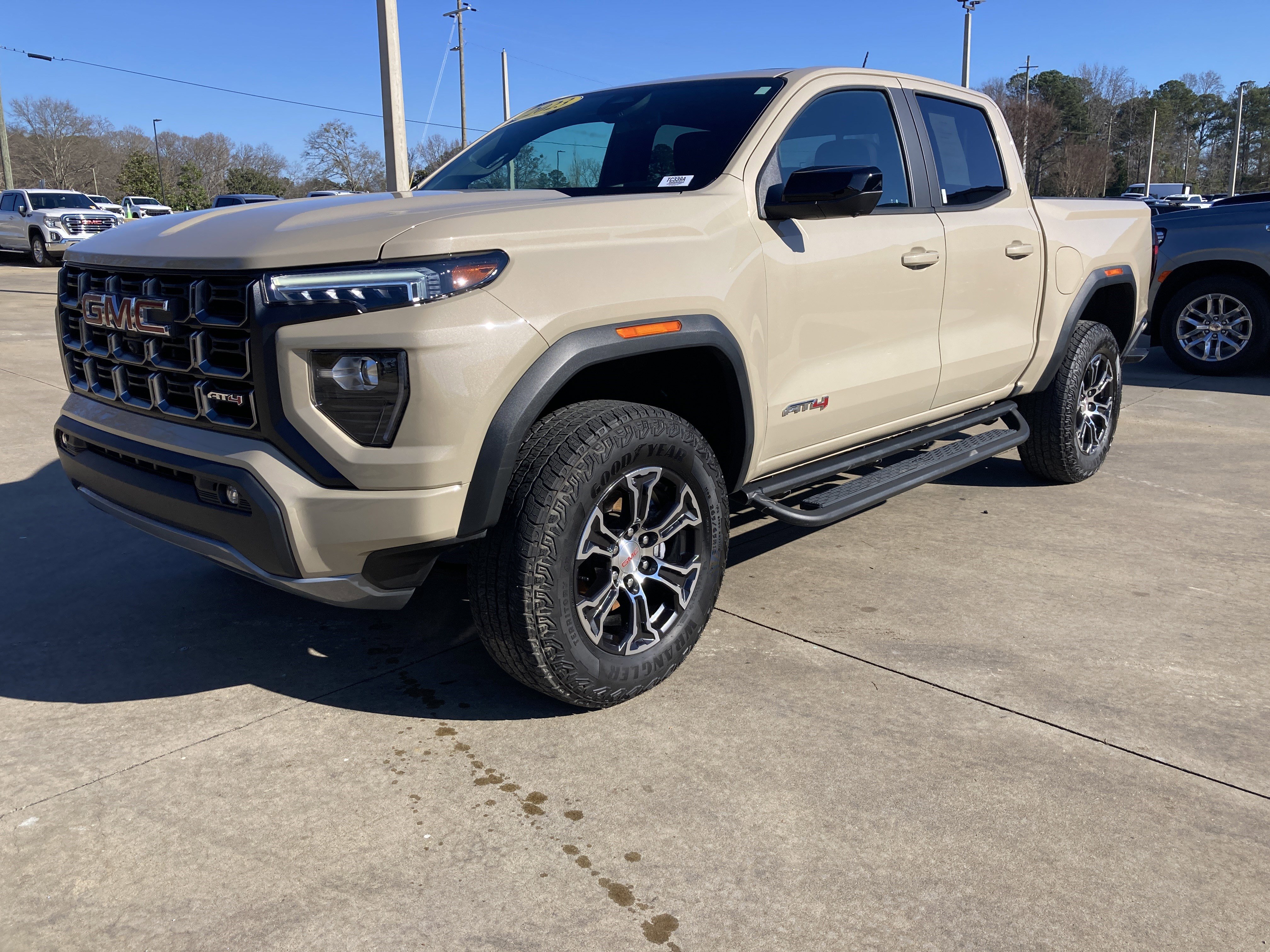 2023 GMC Canyon AT4's photo