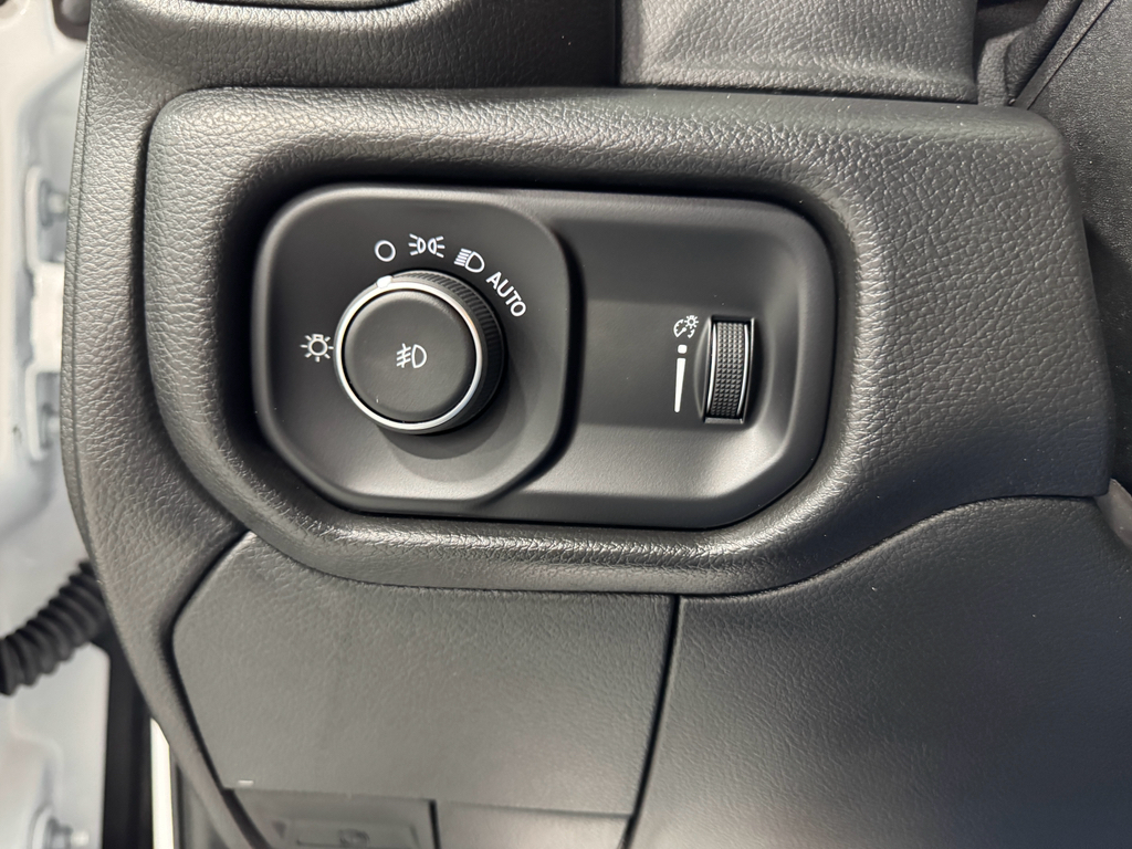 2025 Ram 3500 Tradesman photo 31