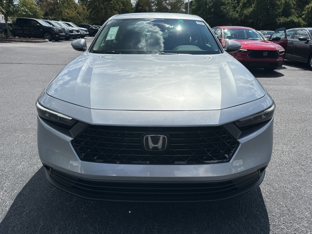 2025 Honda Accord LX photo 8