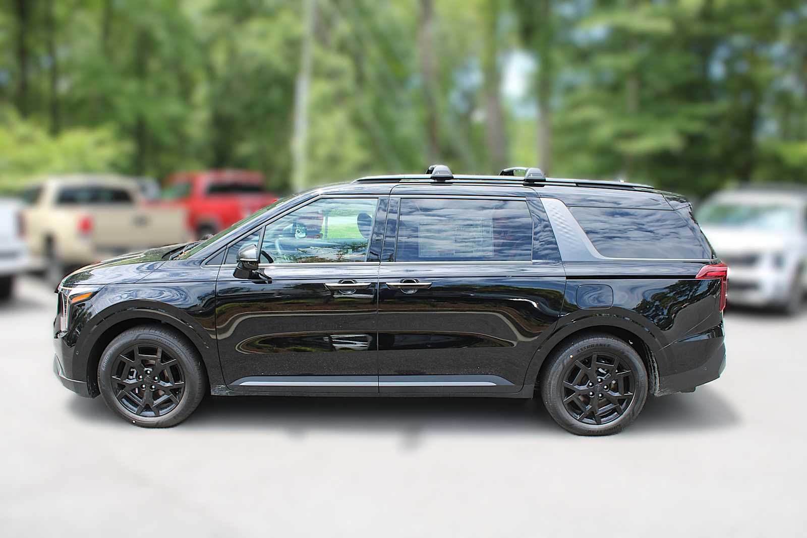 2025 Kia Carnival SX Prestige photo 3