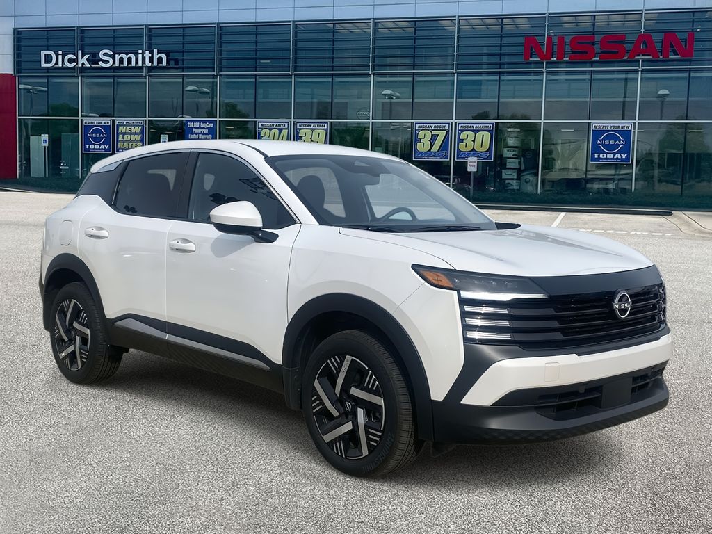 2025 Nissan Kicks SV's photo