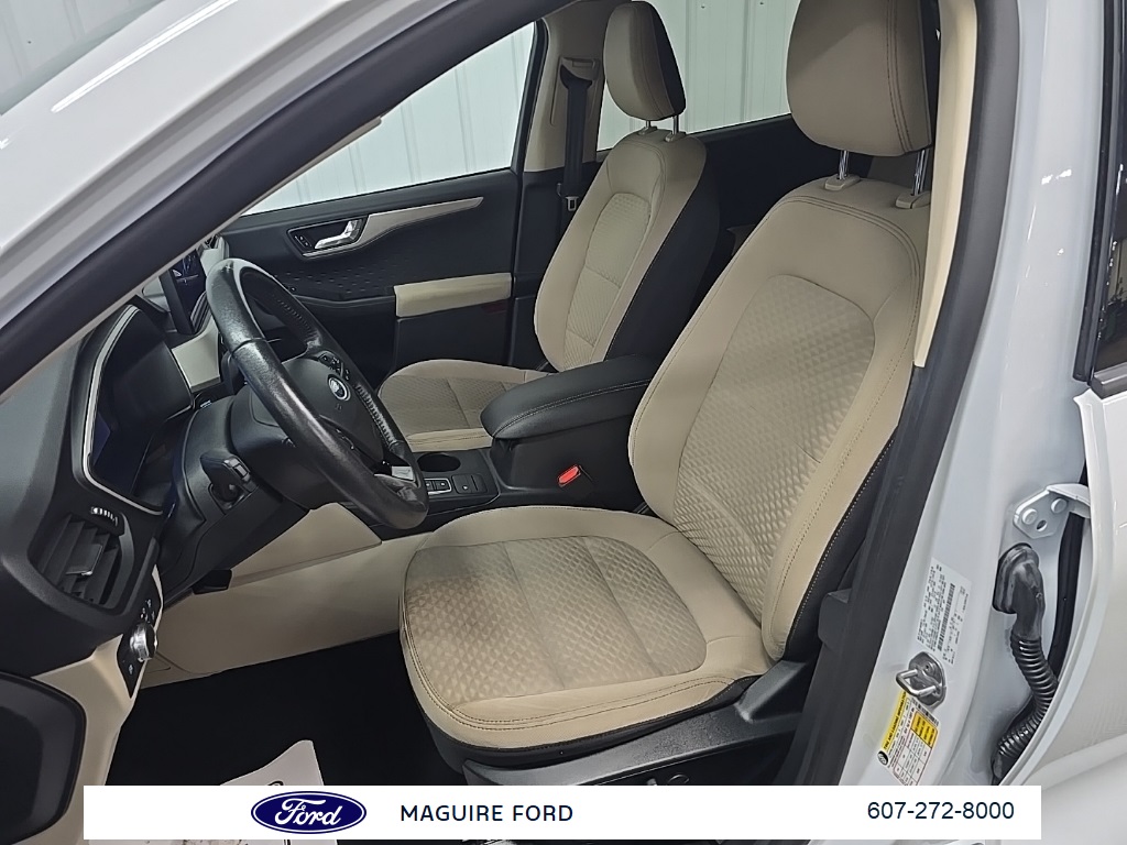 2020 Ford Escape SE Sport Hybrid photo 27