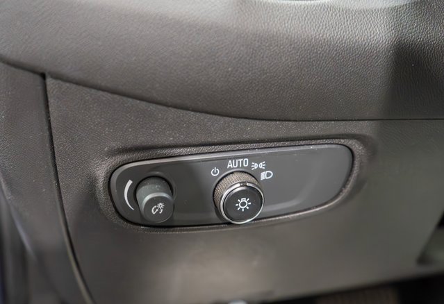 2022 Chevrolet Equinox LS photo 13