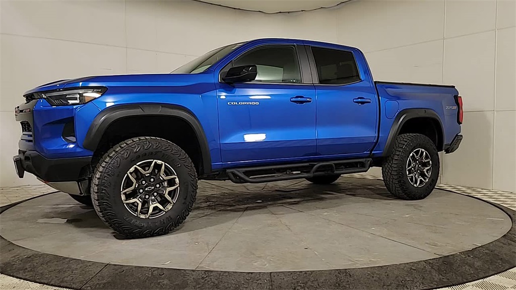 2024 CHEVROLET COLORADO - Image 3