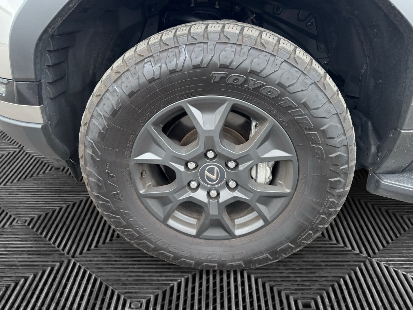 2024 Lexus GX 550 Overtrail photo 8