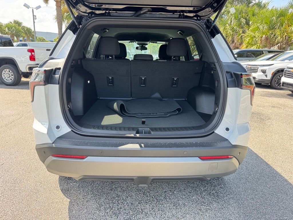 2026 Chevrolet Equinox LT photo 10