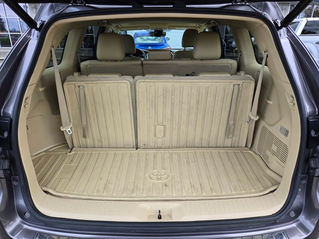 2019 Toyota Highlander XLE photo 19