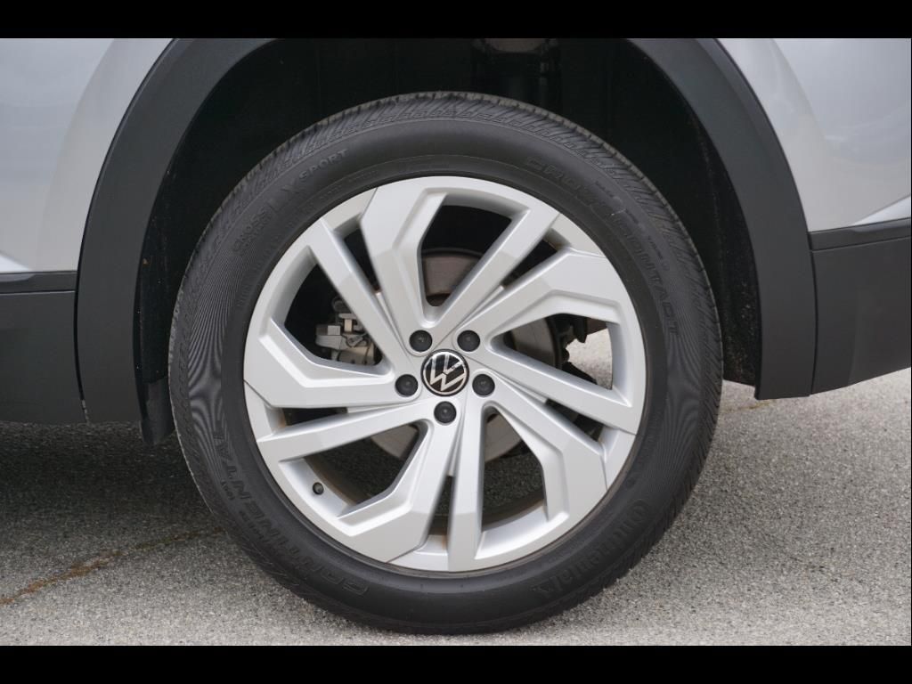 2021 Volkswagen Atlas Cross Sport V6 SEL photo 4