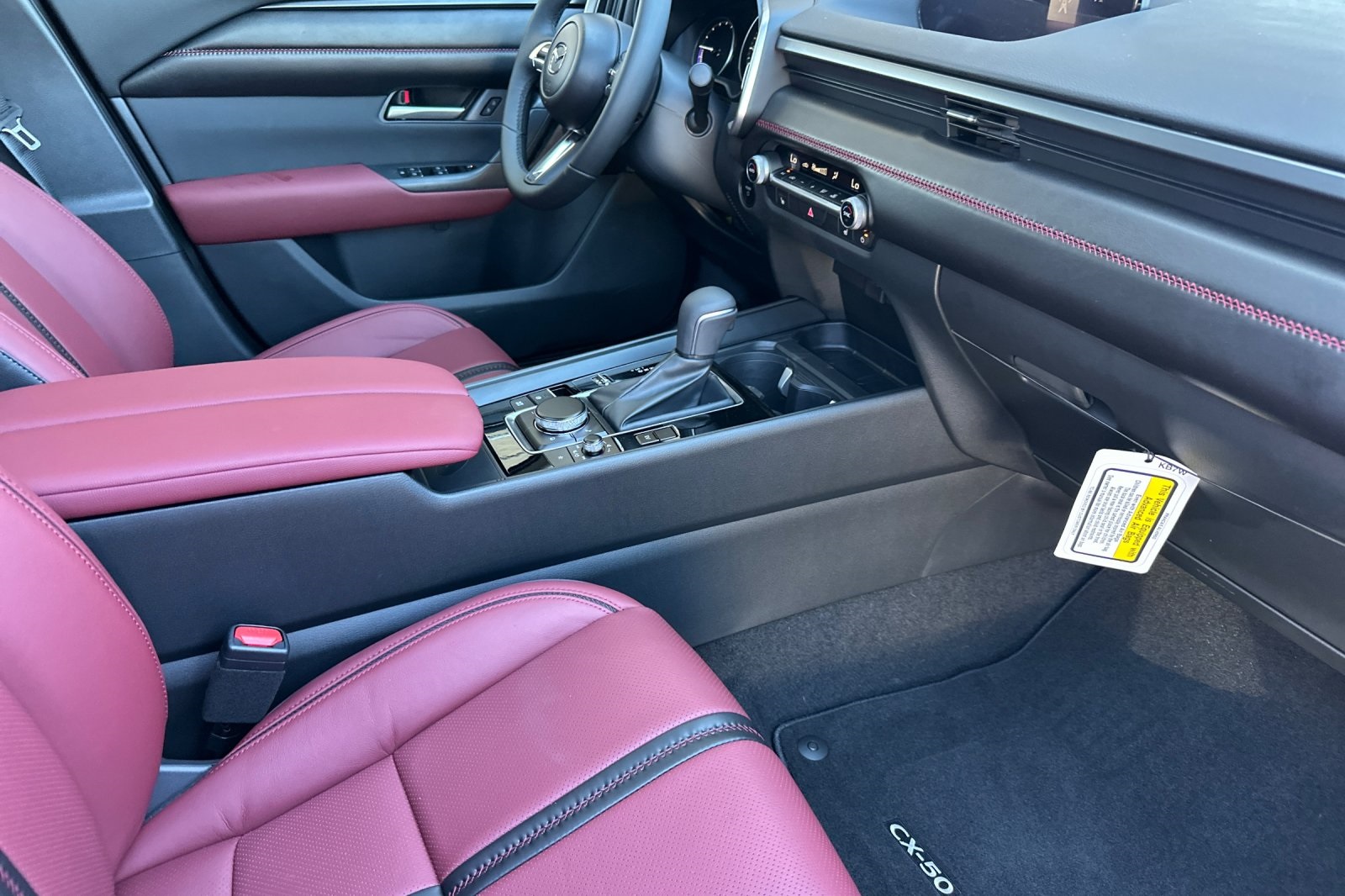 2025 Mazda CX-50 Premium photo 16