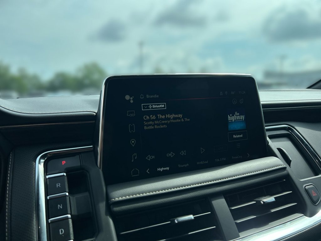 2023 Gmc Yukon XL SLT photo 6