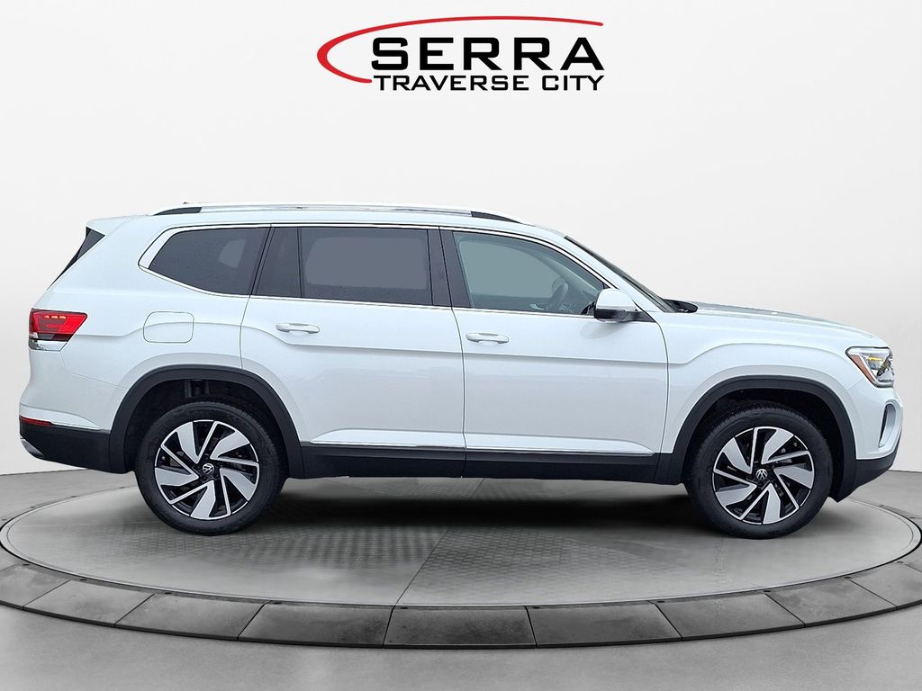 2025 Volkswagen Atlas SEL photo 6