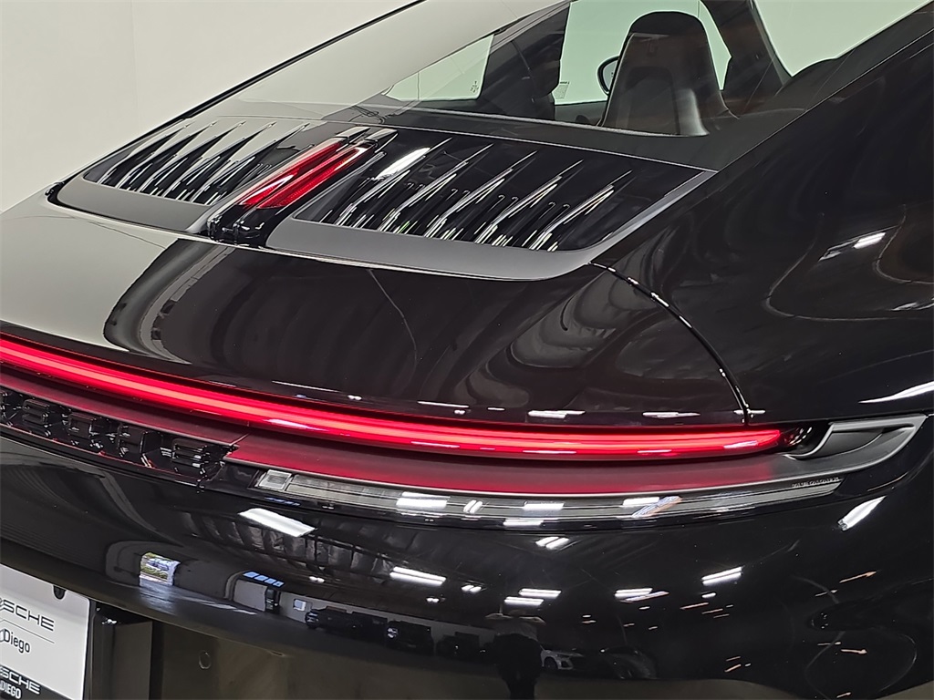 2026 Porsche 911 T photo 29