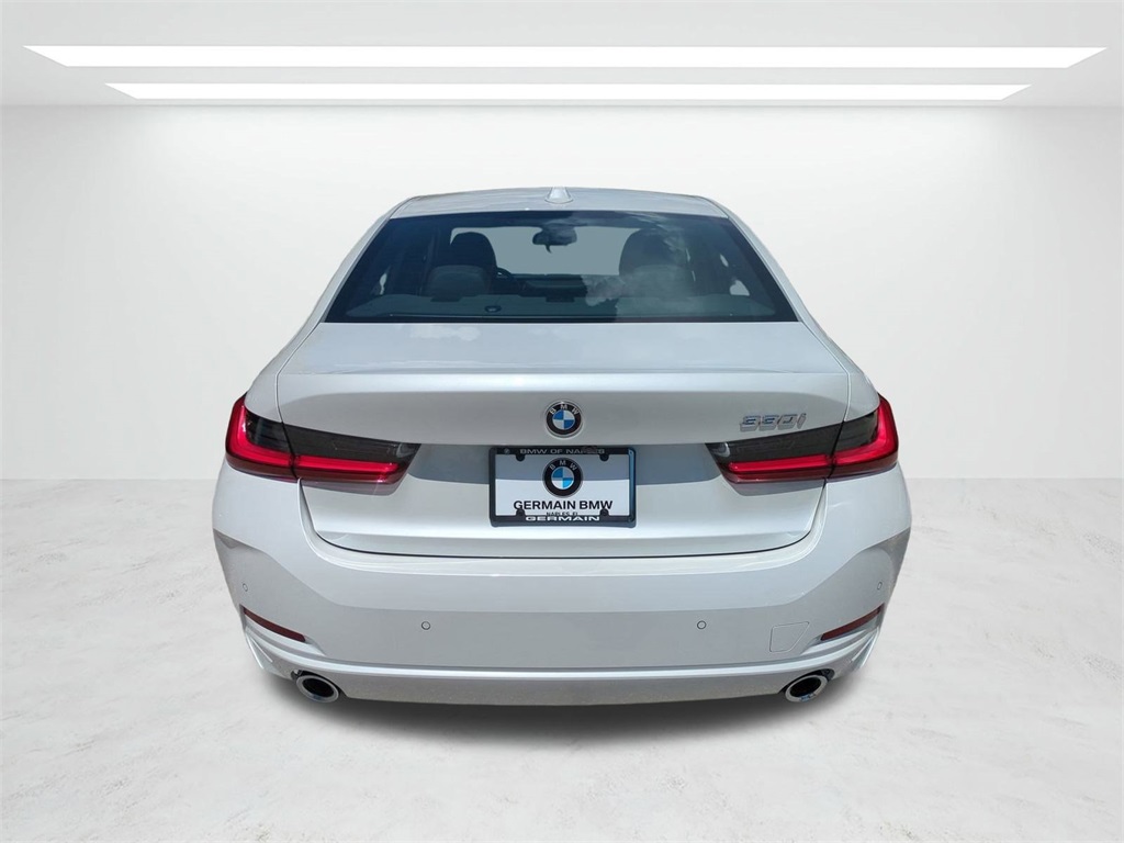2025 Bmw 330i Sedan photo 5