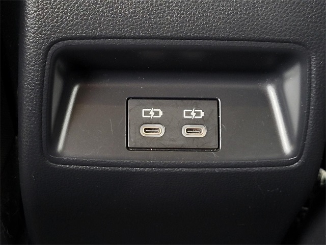 2023 Toyota Corolla LE photo 23