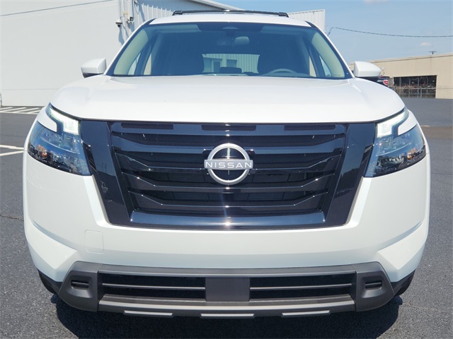 2025 Nissan Pathfinder SV photo 5