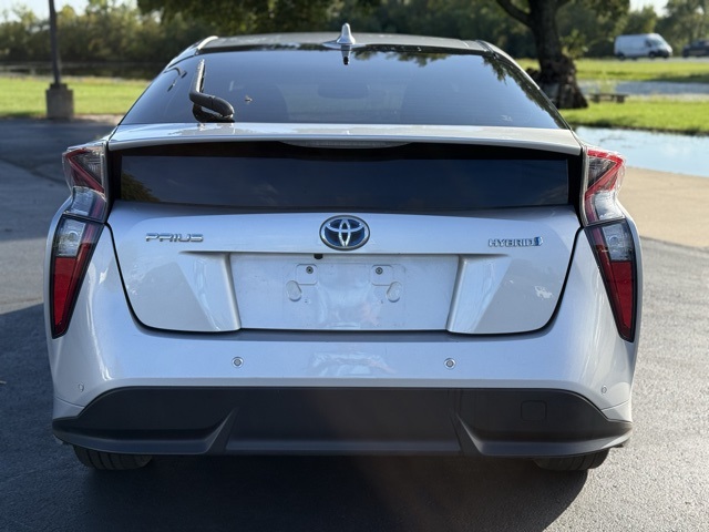 2018 Toyota Prius Two photo 5
