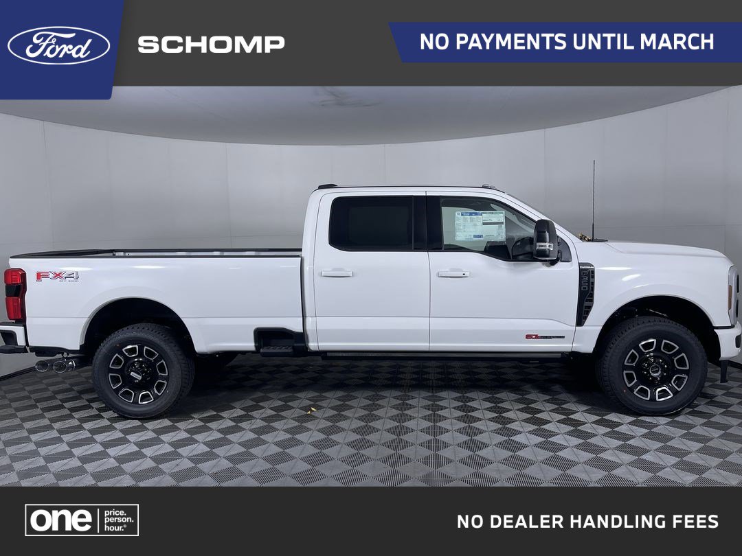 2026 Ford F-350 Super Duty Platinum's photo