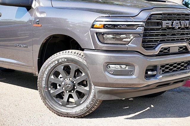 2025 Ram 2500 Laramie photo 4