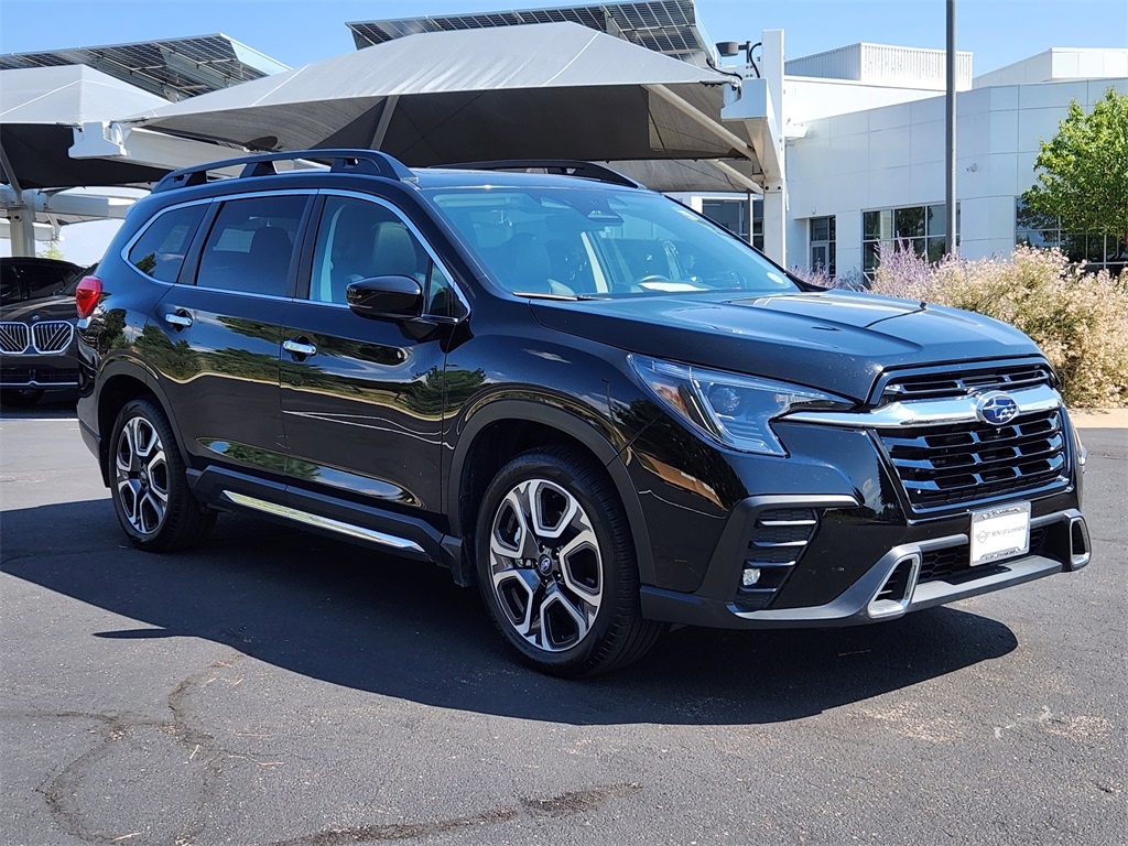 2024 Subaru Ascent Touring photo 4