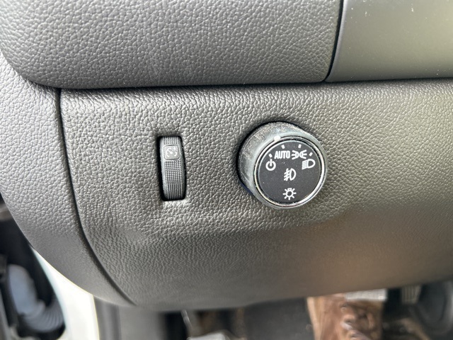 2022 Chevrolet Colorado LT photo 13