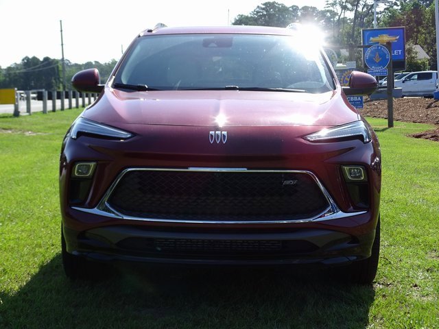 2024 Buick Encore GX Sport Touring photo 2