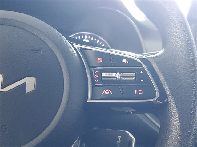 2023 Kia Forte LXS photo 14