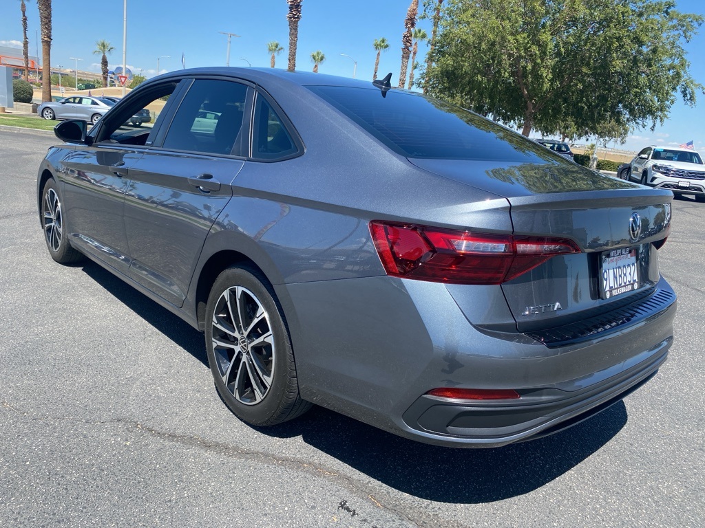 2024 Volkswagen Jetta 1.5T Sport photo 2