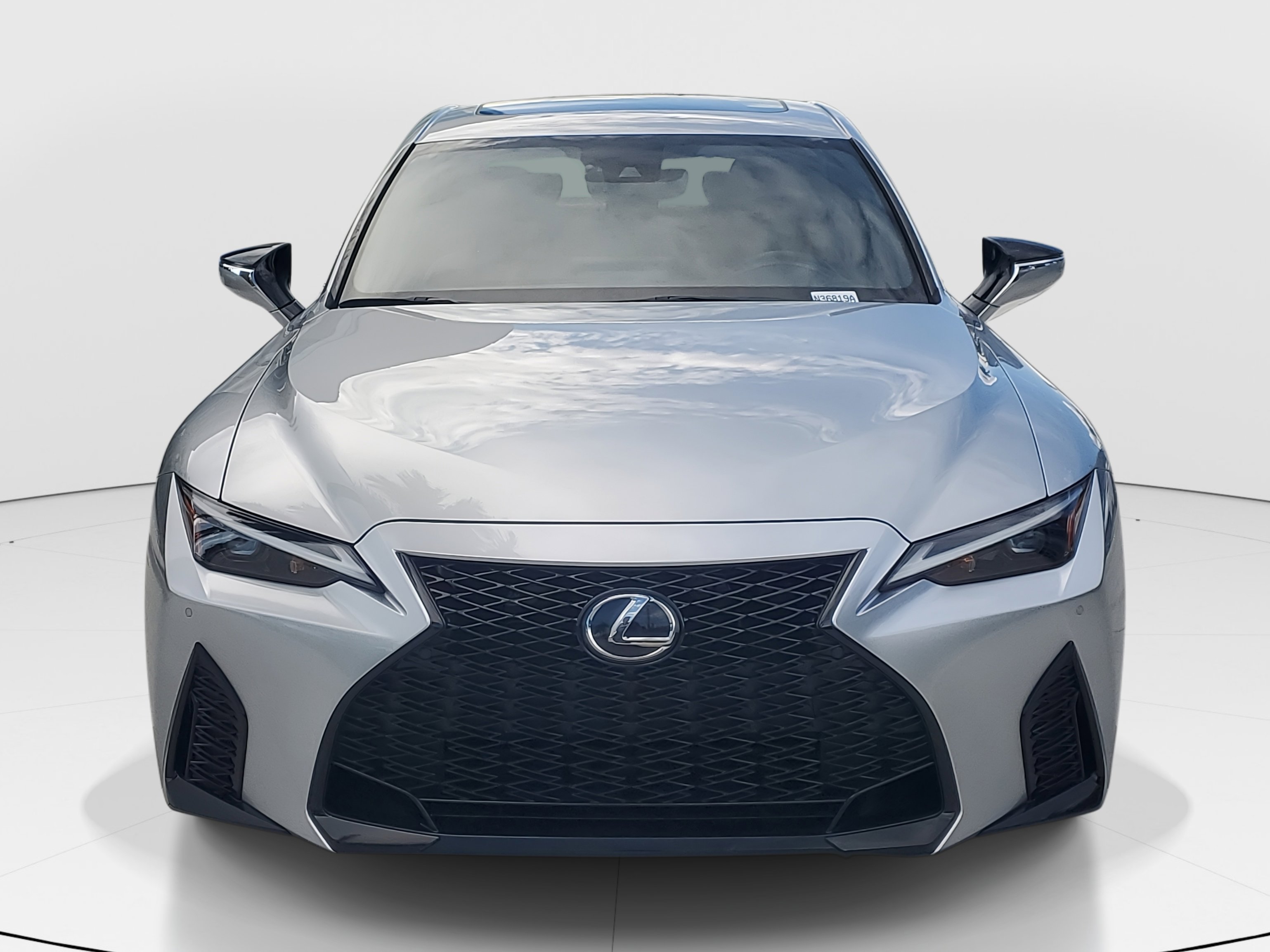 2023 Lexus IS 350 F SPORT photo 4