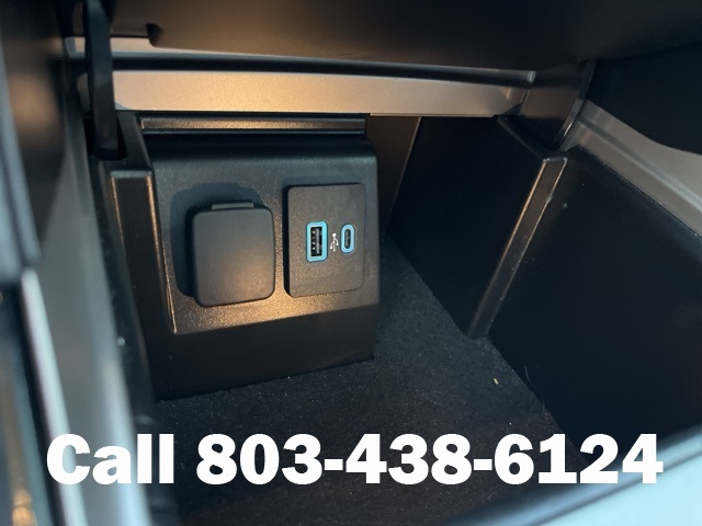 2023 Ford Explorer ST photo 17