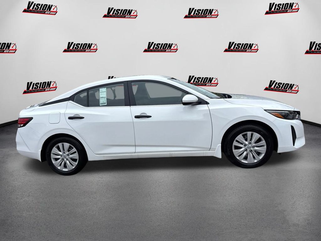 2025 Nissan Sentra S photo 2